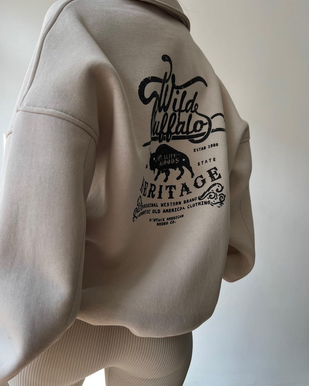 2024 New plush printed long sleeved pullover sweater with autumn and winter versatility_voghion.com