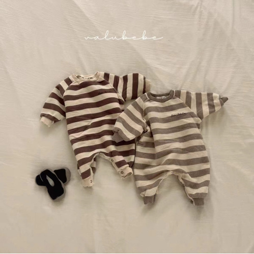 Ropa de invierno para bebés, ropa infantil estilo coreano, ropa para salir de paseo, mono grueso, pelele de forro polar a rayas para bebés, pelele