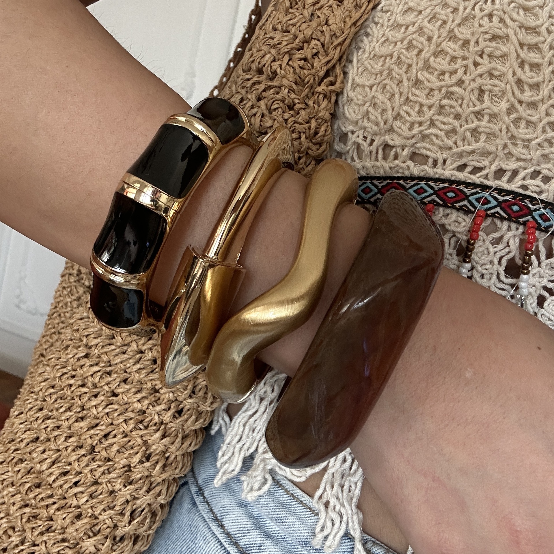 65g Weight Bangle Classification Alloy Chain Material 1 Piece Quantity Casual, Daily Occasion Alloy Material Solid Color Pattern Women's Gender Plating Design Elegant, Vintage Style Style Coffee, Gold Color Elegant Vintage Style Solid Color Alloy Wholesale Bangles 11