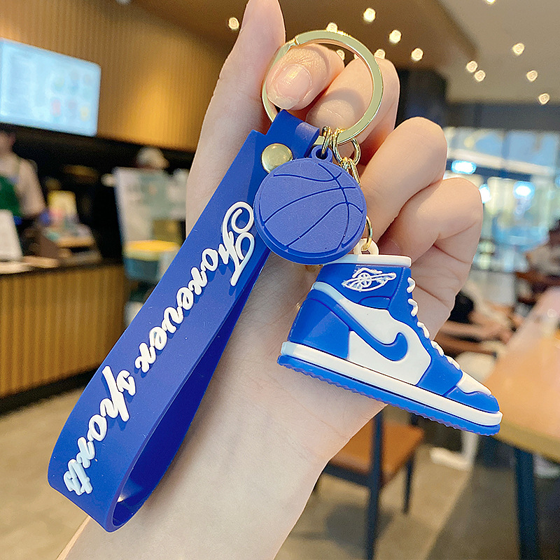 男女カップル靴aj立体キーホルダーストラップ自動車キーチェーン個性創意バッグ装飾小プレゼント