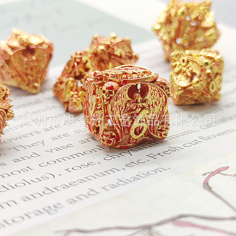 Transfronterizo nuevo metal hueco yihadista Ángel dados DND csulu corriendo grupo juego de mesa de 7 piezas multi-Cara dados al por mayor