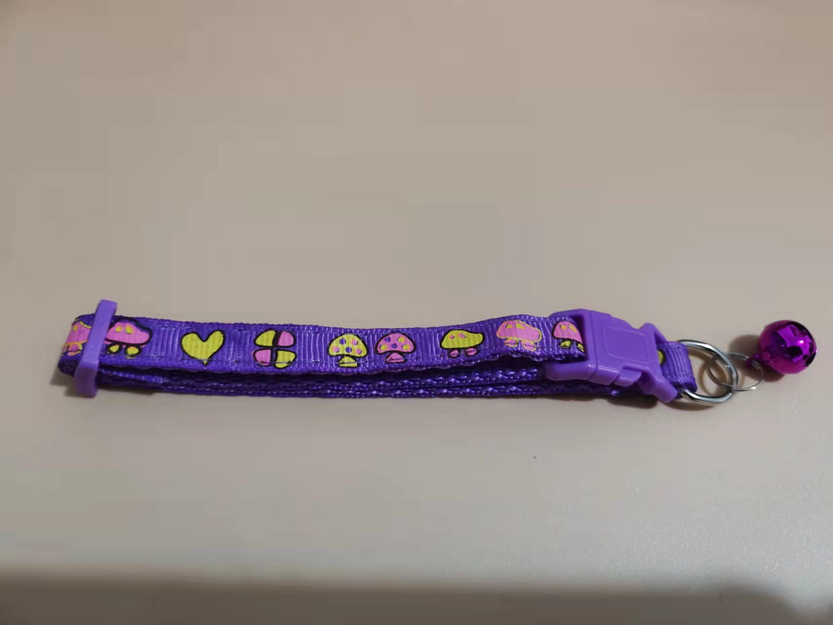 1.0 Collar de hongos para perros de mascotas, collar de hongos para perros grandes fabricantes al por mayor.