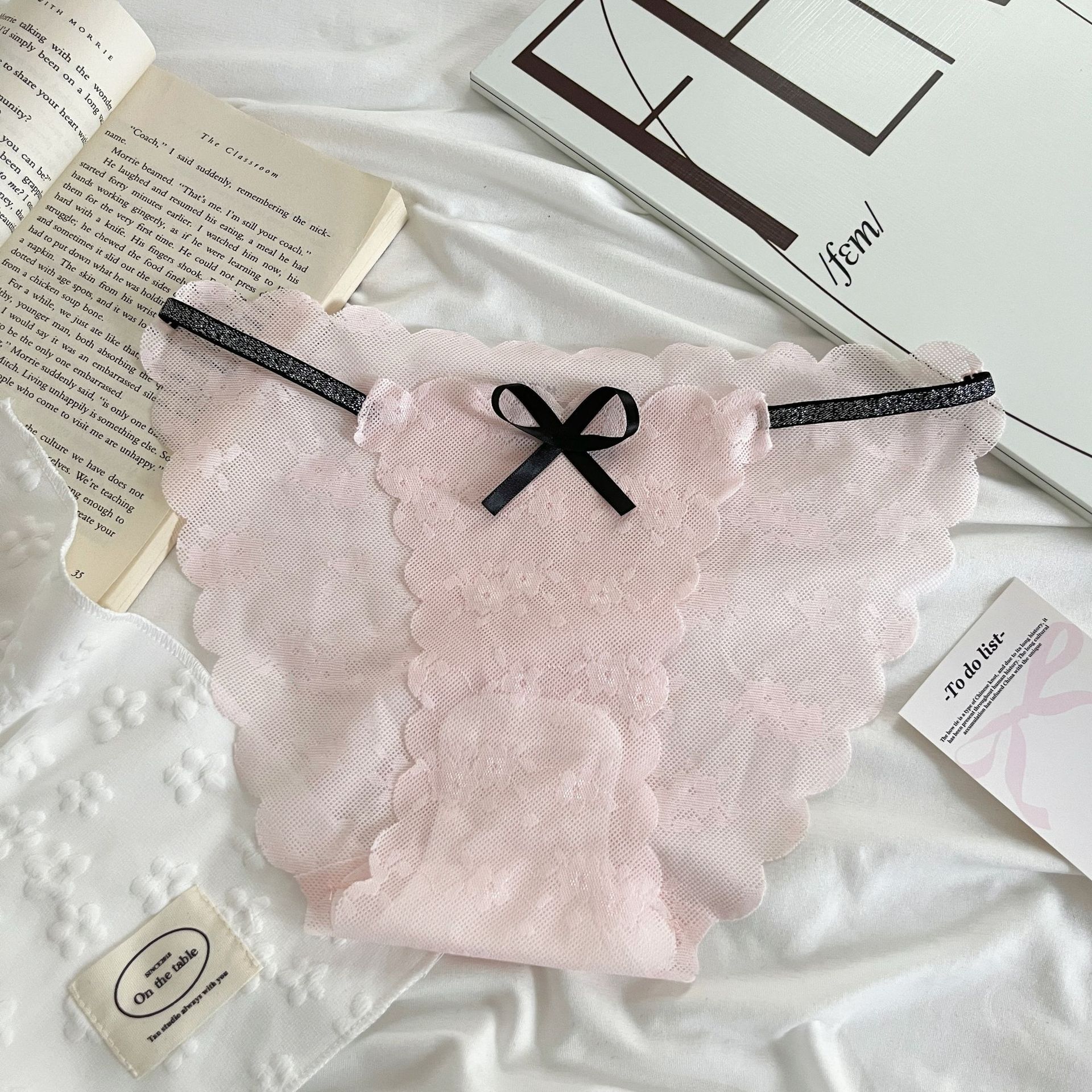 Flor de fantasía ~ Calzoncillos de encaje de niña francesa puro estilo delgado transpirable sexy hueco sin costuras calzoncillos de mujer
