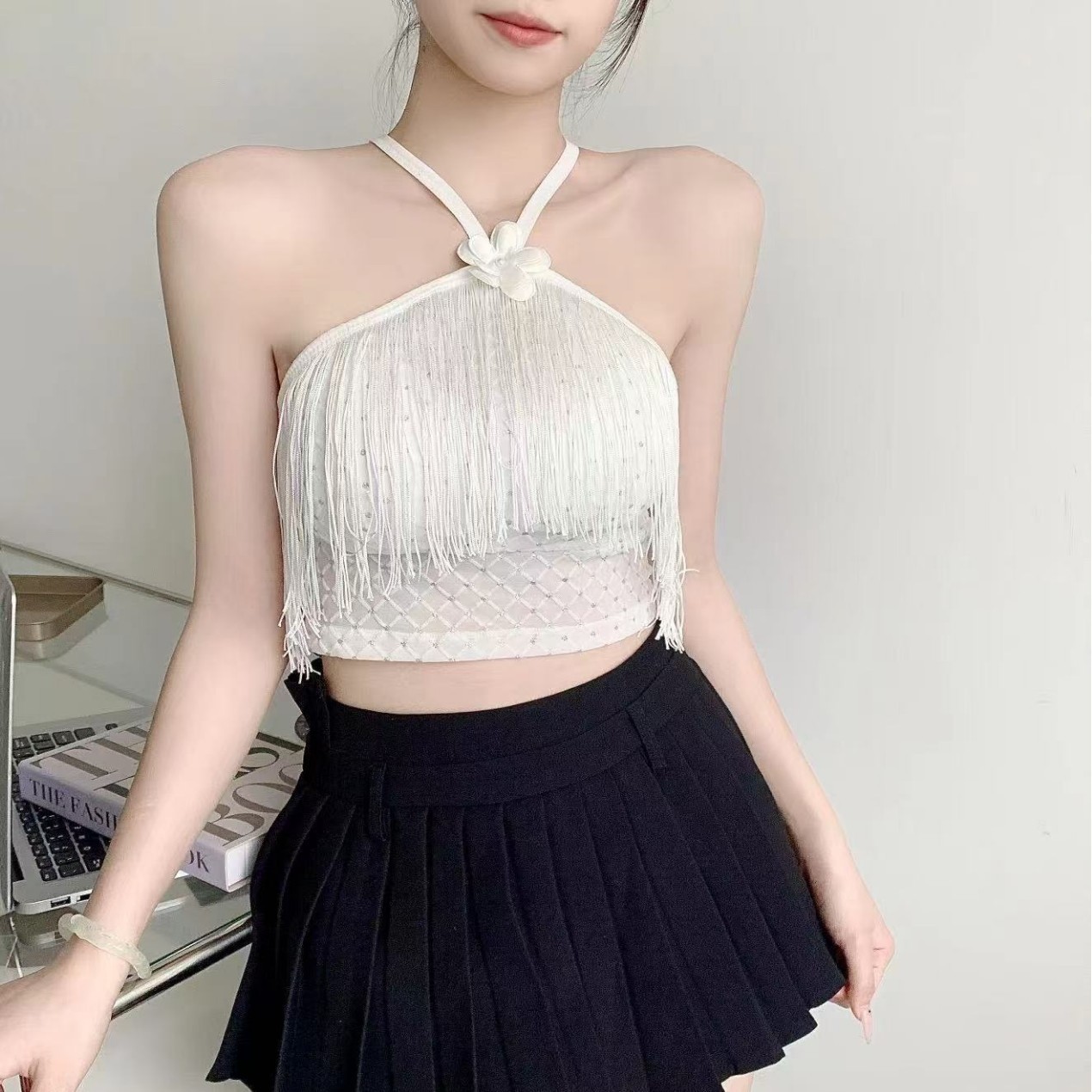 Ins Style Design Halterneck Tassel Bottoming Vest for Women with Breast Pads, Sexy Cut Out Beautiful Back Vest