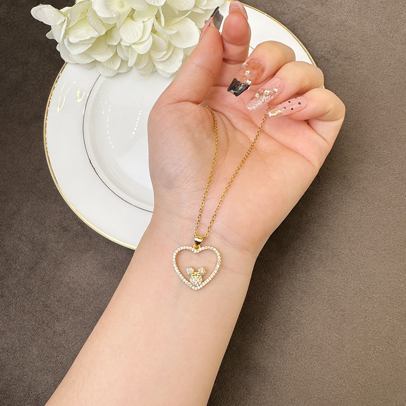 Collar de oro de arena transfronteriza de Vietnam, diamantes de estilo europeo y americano, pendientes de amor de Mickey Mouse, joyas de personalidad femenina que no se desvanecen durante mucho tiempo