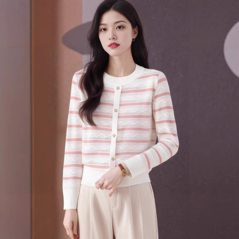 Korean-Style Striped Hollow-Out Knit Sweater for Women, Autumn Loose Fit, Slimming Round Neck Long-Sleeve Top, Stylish and Youthful Thin Sweater Korean-Style Striped Hollow-Out Knit Sweater for Women, Autumn Loose Fit, Slimming Round Neck Long-Sleeve Top, Stylish and Youthful Thin Sweater