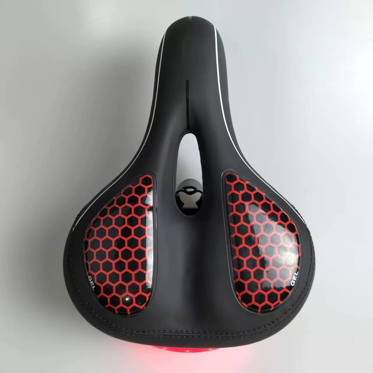 山地车坐垫鞍座中空舒适通用款加厚座垫 后带尾灯