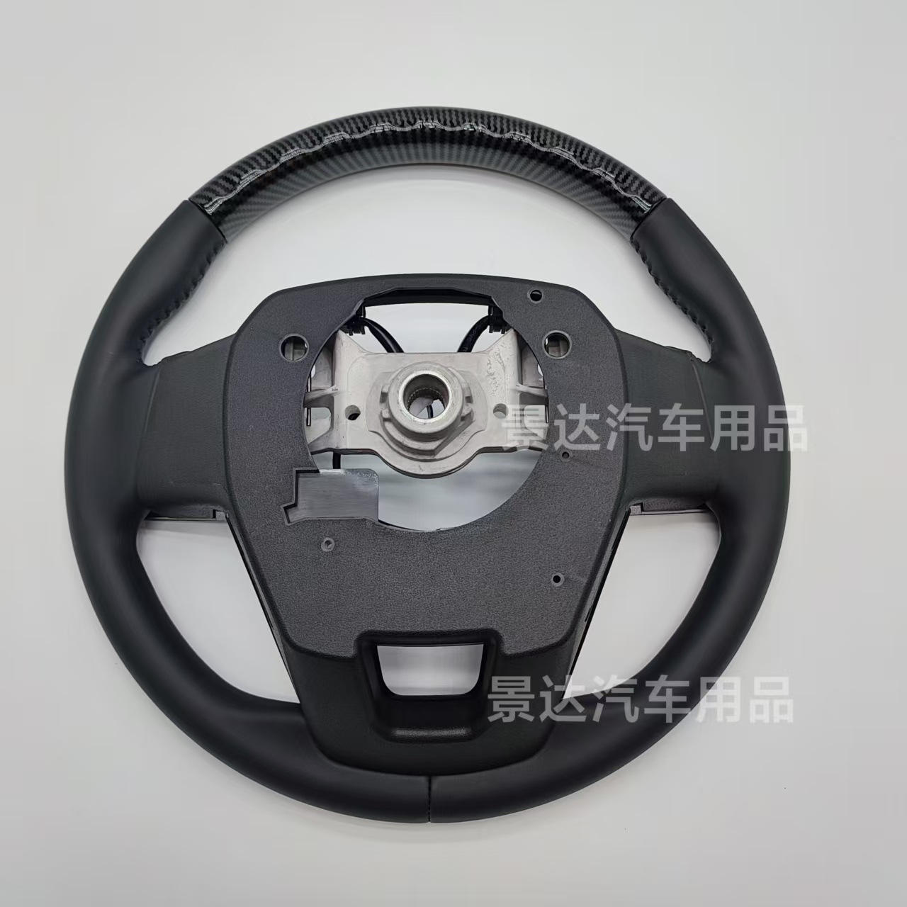 Applicable to Toyota's new LC300 modified steering wheel, Lu Xun Erfa 20 Series 30 Series RongFang RAV4 carbon fiber pattern
