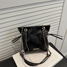 ���Ժ��s�n��μ�б���朗l����ˮͰ����Ů2025�＾�¿�ٴ��