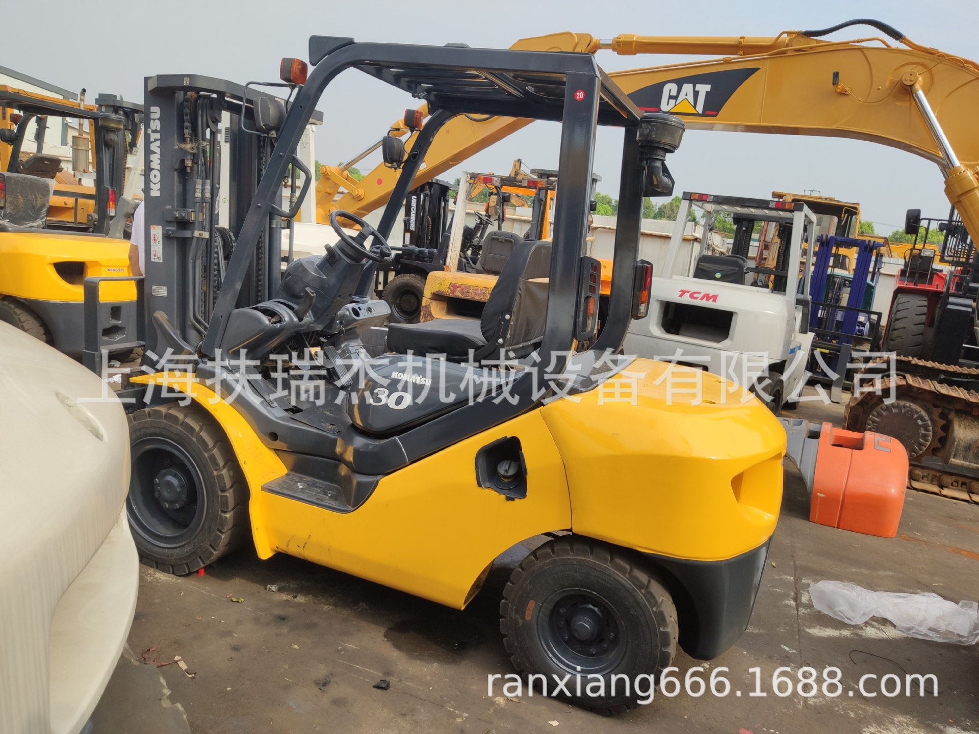 二手小松3吨叉车3节门架集装箱叉车带侧移 komatsu 3t forklift