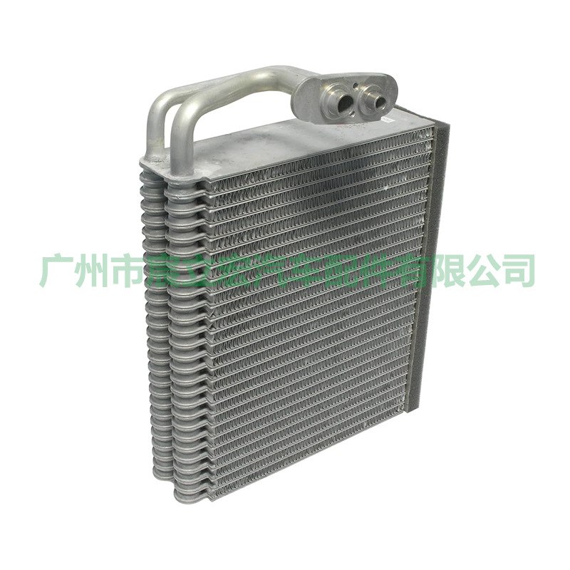 Adecuado para Cadillac serie coche aire acondicionado evaporador caja de evaporación tanque agua radiador Accesorios