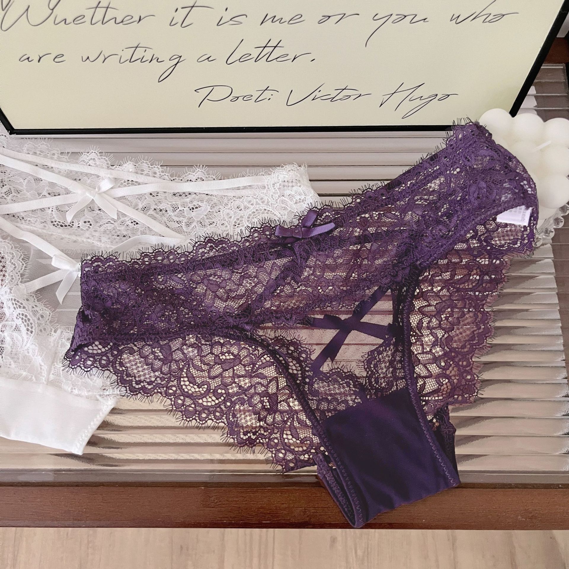 Sweet Effect * New Sexy Lace Underwear Women's Pure Desire Thin Belt Cross Hollow-out Low Waist Women's Briefs