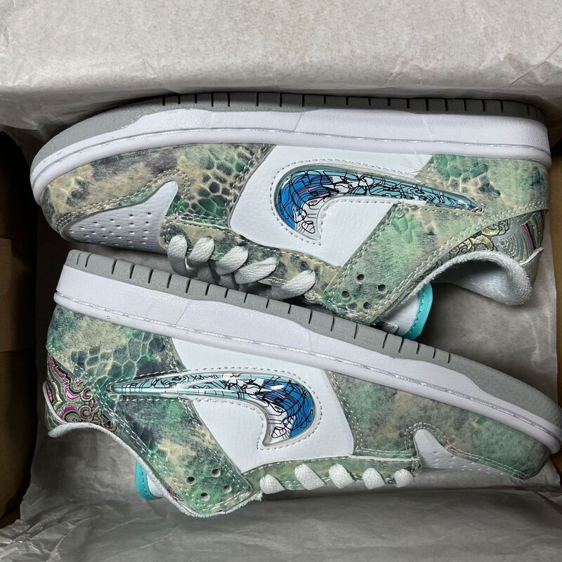Nike Dunk Year of the Dragon Limited Edition Outdoor Sneakers for Men and Women Couples Practical Basketball Shoes Wholesale Versatile