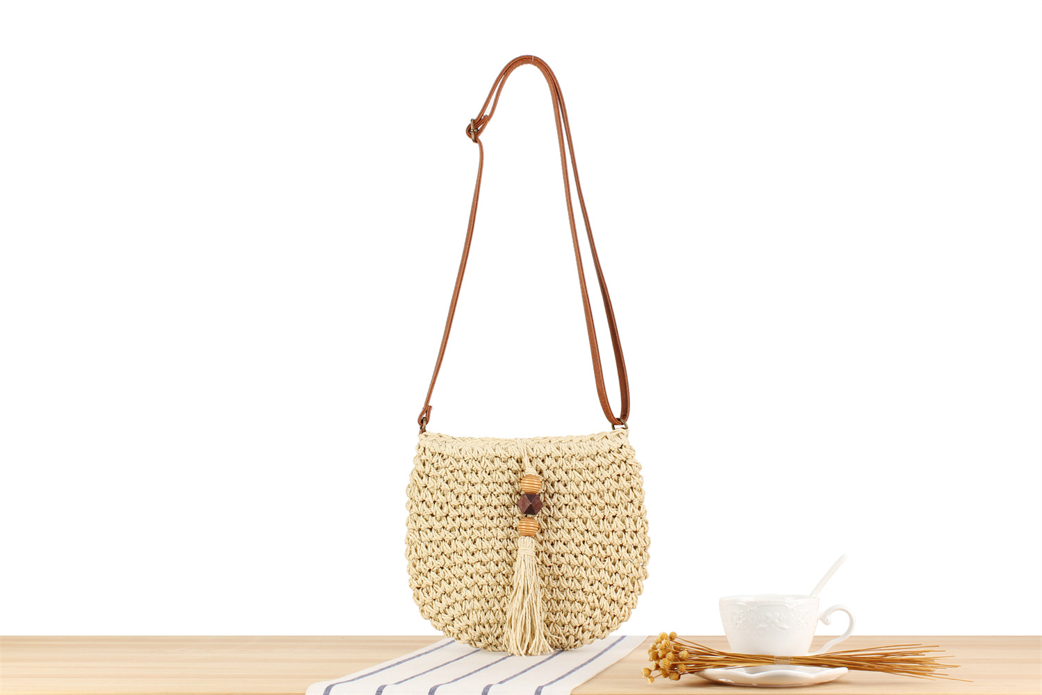 Women's Small Straw Solid Color Vintage Style Classic Style Zipper Straw Bag display picture 1