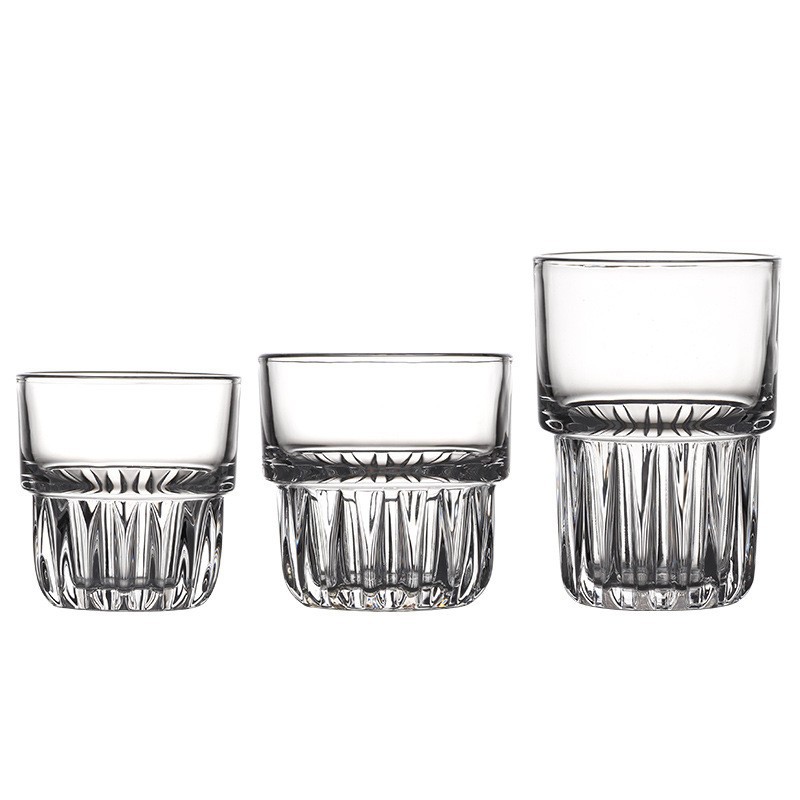 Inventario al por mayor creativo en relieve tazas clásicas tazas de bebida tazas de vino tazas de vino de bar de vidrio tazas de whisky