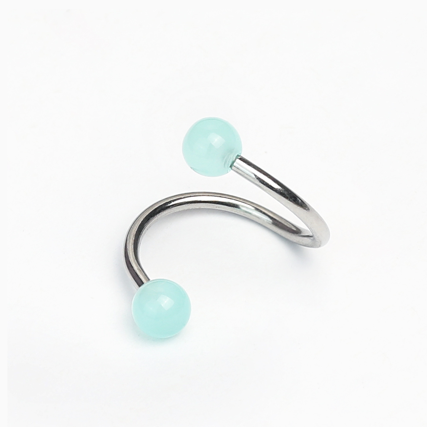 Silver pointed spike labret stud material detail