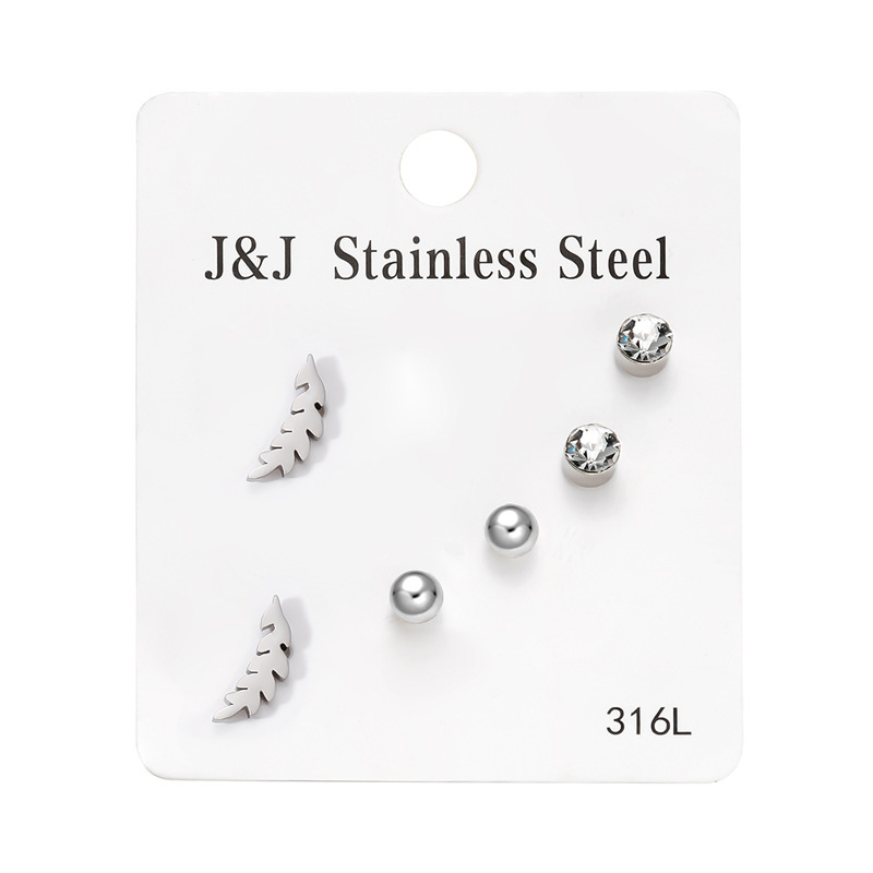 Hot Selling New 3 Pairs Of Heart-shaped Diamond Inlaid Combination Card Set Korean Version Fashionable Earrings_voghion.com