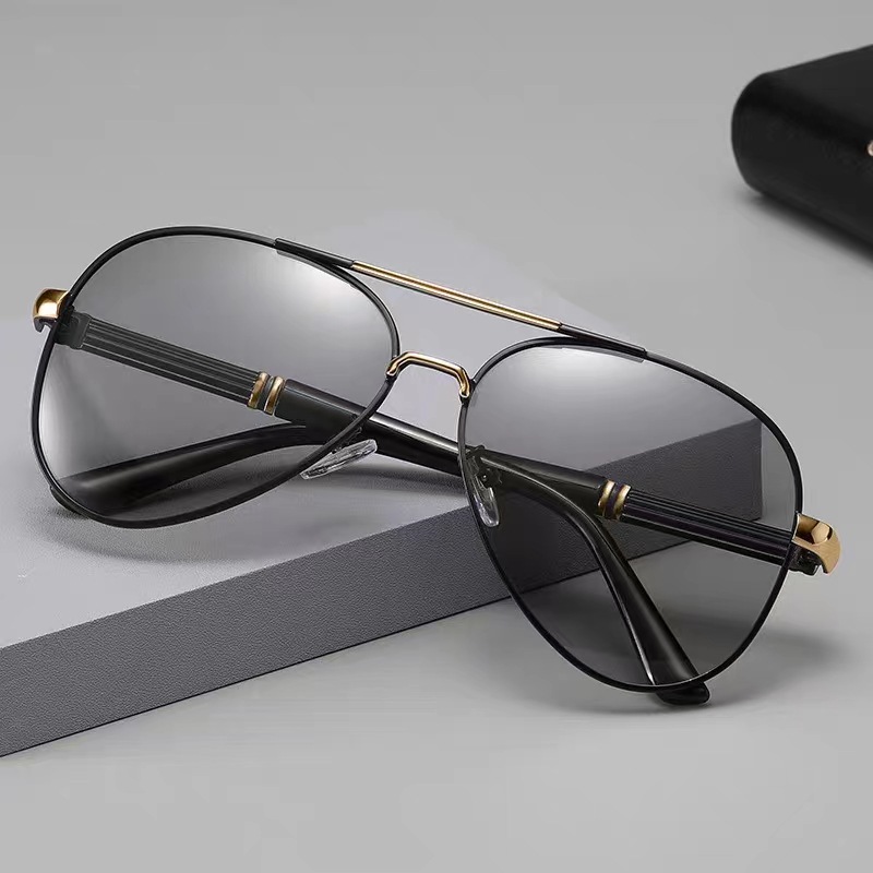 Pilot sunglasses, men's glasses, high-definition color changing 2023 new strong polarized driving sunglasses_voghion.com