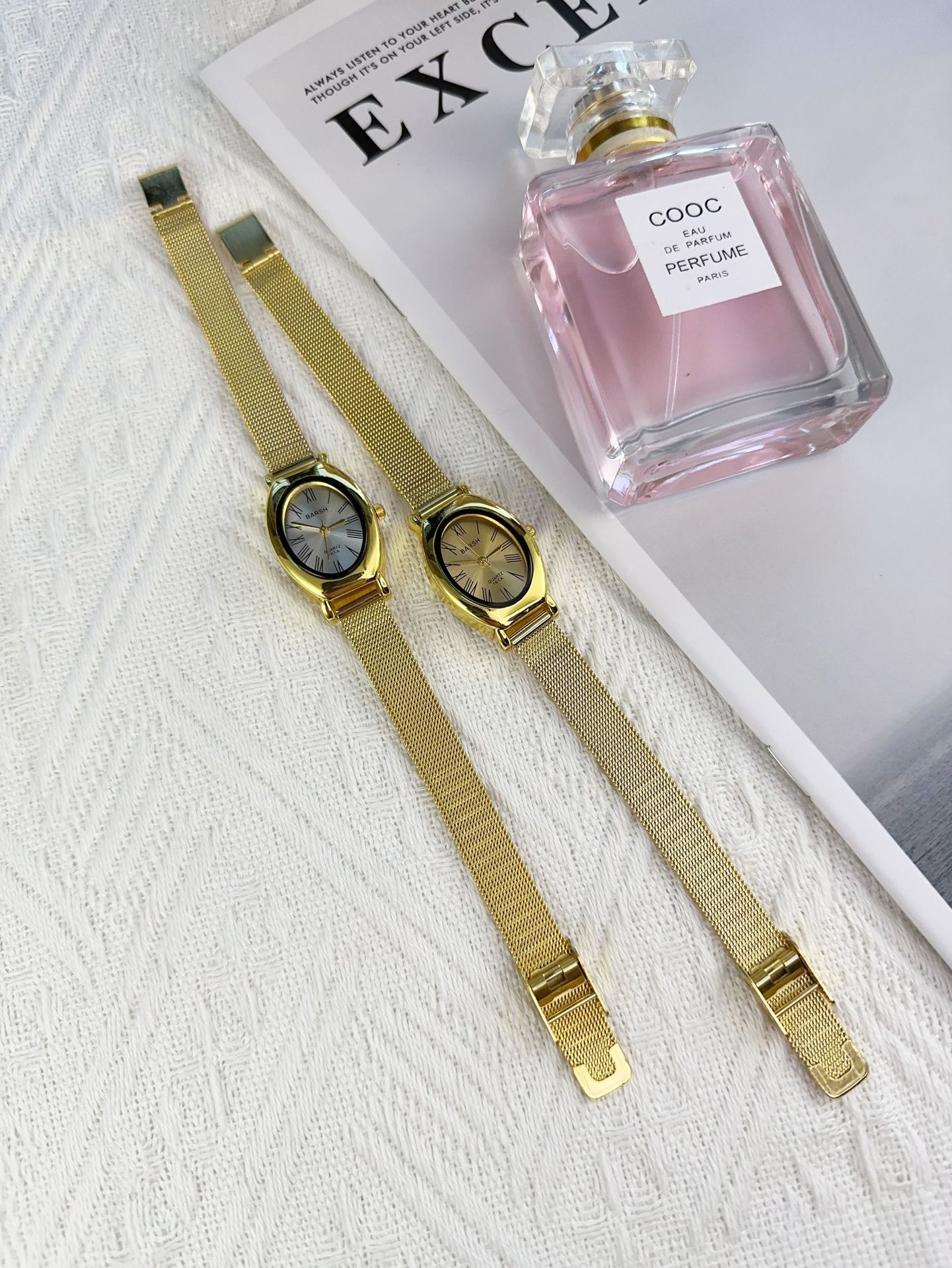 85g Weight Ordinary Glass Mirror Material Alloy Strap Material Watch Classification Pointer, Number Display Type Concealed Buckle Buckle Style Oval Dial Shape Weekend, Learning, Daily Occasion Quartz Movement Geometric Pattern All Seasons Season Women's Gender Casual, Modern Style Style Casual Modern Style Geometric Concealed Buckle Quartz Watch 12