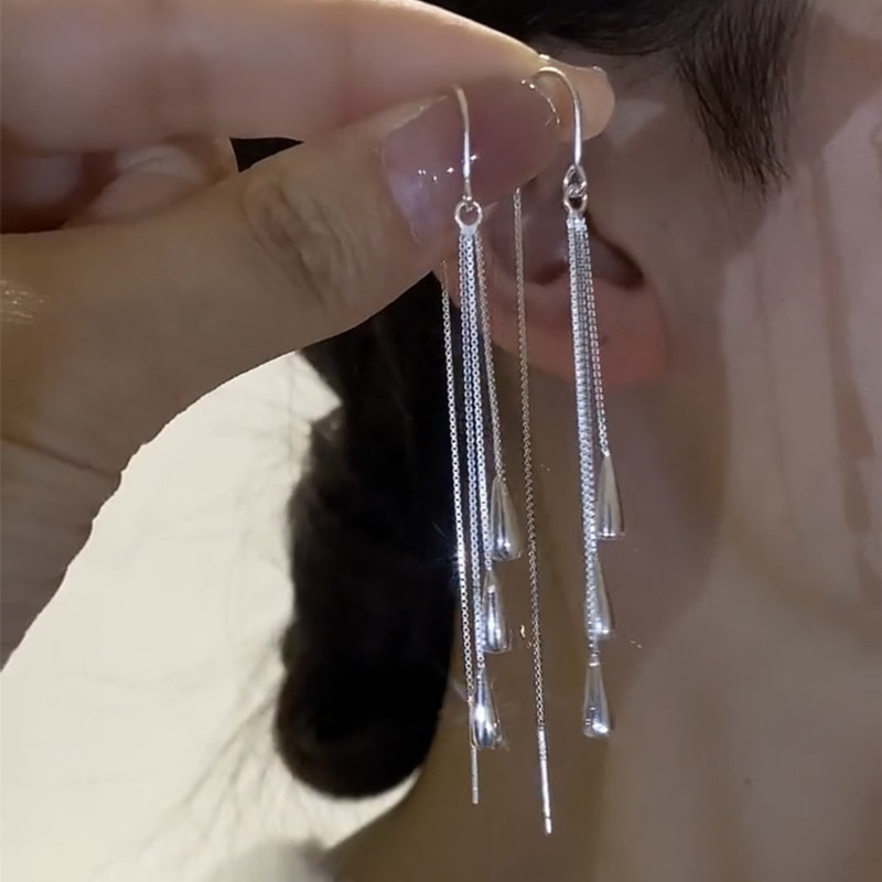 Pendientes de borla de gota larga de plata elegante para las mujeres nueva luz de moda de lujo de alta calidad pendientes simples