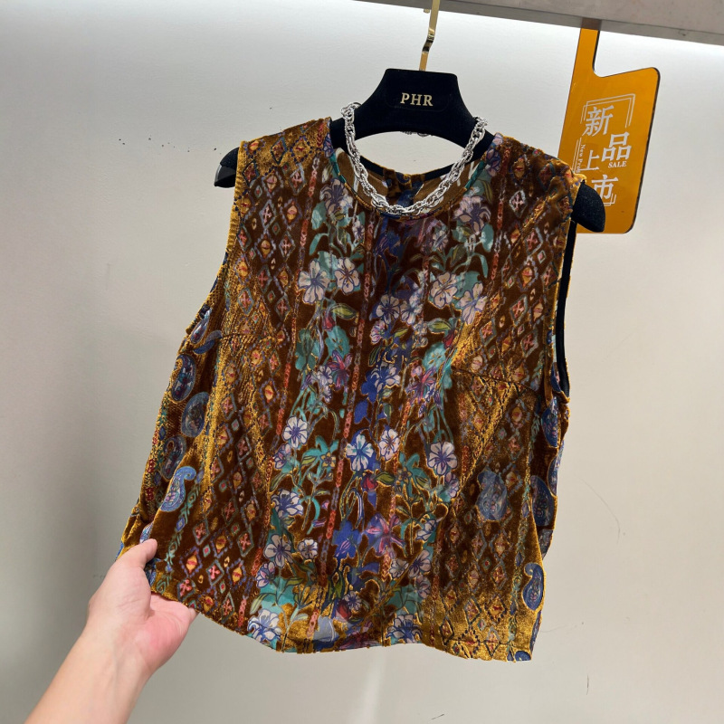 2026 Summer New Style Round Neck Velvet Printed Fashionable Sleeveless Vest Short Shirt Women's Top 2026 Summer New Style Round Neck Velvet Printed Fashionable Sleeveless Vest Short Shirt Women's Top