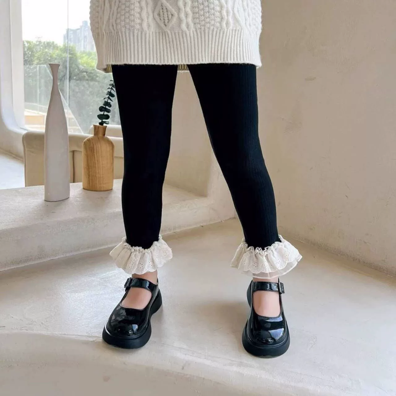 Children's autumn leggings, elastic knit trousers, Korean style with lace ruffle hem, sizes 90–140
