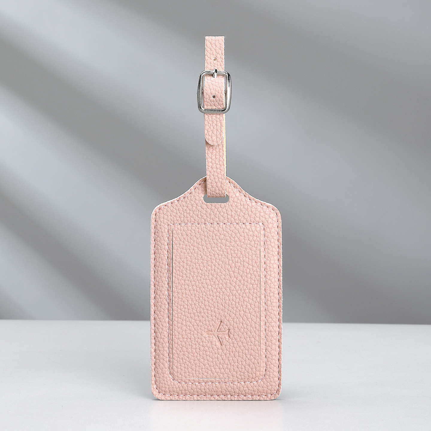 Nueva moda personalidad pasaporte bolsas de boletos de avión pu cubierta de pasaporte de cuero correa de viaje pasaporte cubierta de equipaje