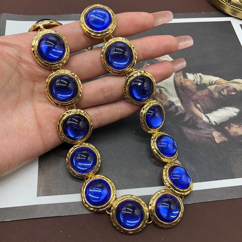 Solid Color Pattern Vintage Style Solid Color Alloy Glass Plating Women's Necklace