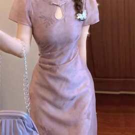 新中式国风年轻款少女旗袍2026新款高端精致花镂空紫色连衣裙子