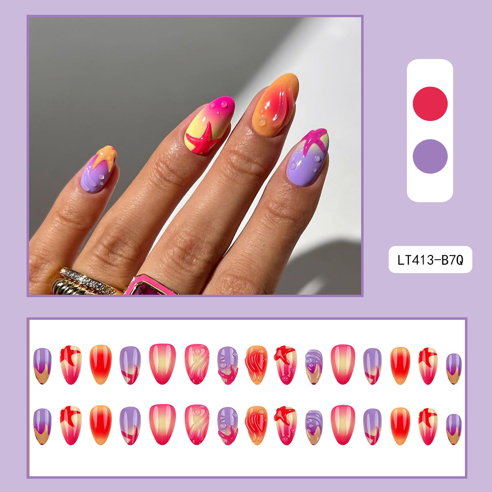 Use un parche de uñas 3D estereoscópico de alto nivel, goteo de goma dulce y caliente, uñas falsas transfronterizas, parches de uñas.