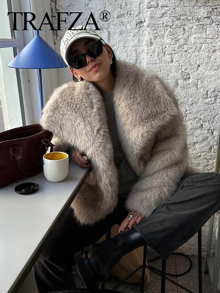 Faux Fur Coat Outerwear Type Women's Streetwear Solid Color Coat Faux Fur Coat