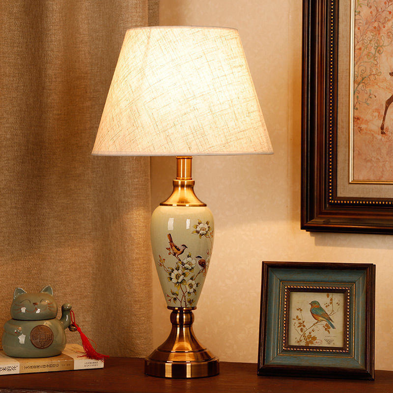 Ceramic Table Lamp, American-Style Minimalist Bedroom, Chinese-Style European-Style Living Room Corner Lamp, High-End Luxury Master Bedroom Bedside Lamp