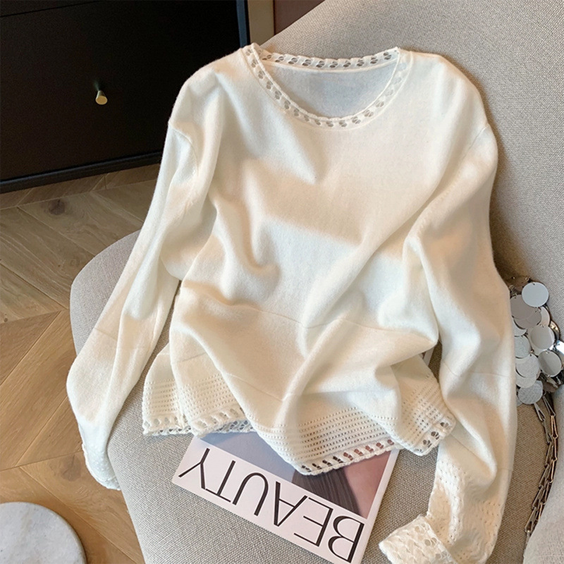 Off-White Hollow-Out Round-Neck Long-Sleeve Blouse for Women, 2026 Spring and Autumn New Style, Soft Knit Top