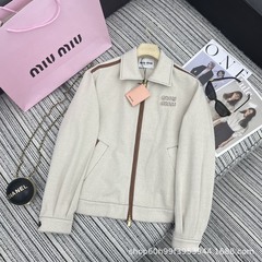 Mm24夏の新型アルファベットは布を貼って革の包みを刺繍します。
