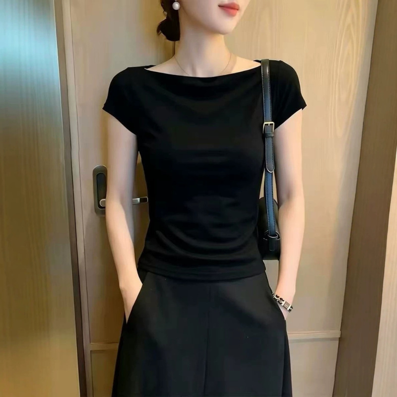 French-Style Black Off-Shoulder Short-Sleeve T-Shirt for Women, Summer 2026, Plus-Size, Ruched Waist, Slim-Fit, Elegant Top French-Style Black Off-Shoulder Short-Sleeve T-Shirt for Women, Summer 2026, Plus-Size, Ruched Waist, Slim-Fit, Elegant Top