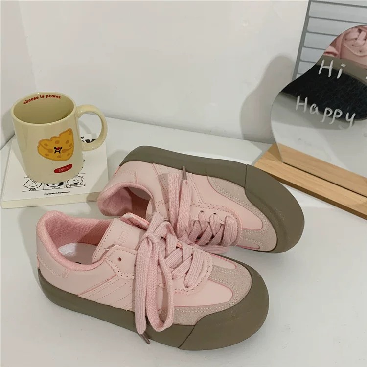 Zapatos de entrenamiento de mujeres de gran tamaño de Yuanyang Bo, superfuego, otoño de 2025, nuevos zapatos de skate casuales ligeros de estilo universal.