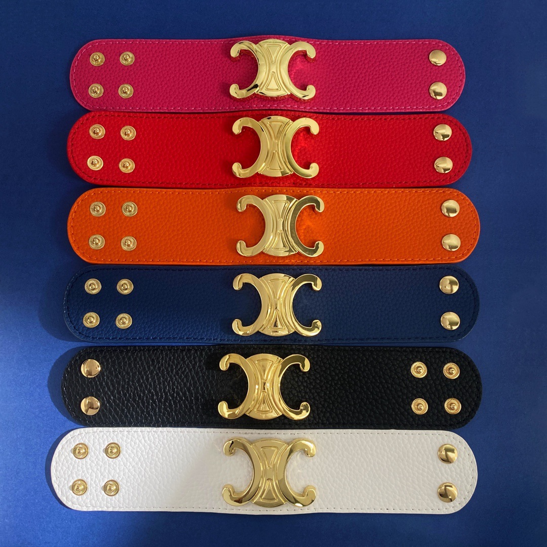 Fashionable glossy polyurethane bracelet
