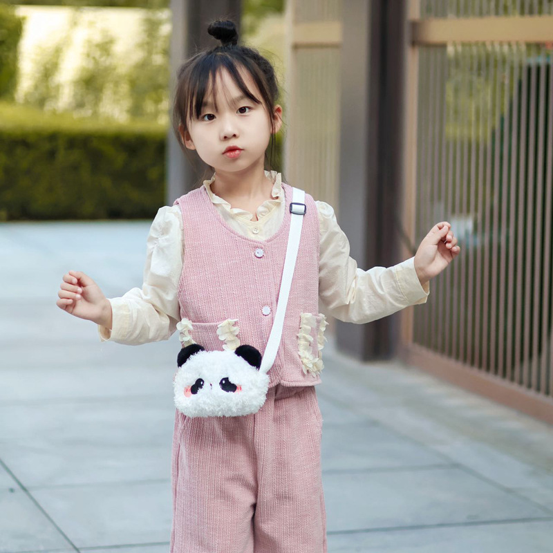 Animal pequeño lindo bolso de hombro para niñas pequeño mini bebé bolso de cambio 2025 otoño y invierno nuevo bolso de peluche para niños