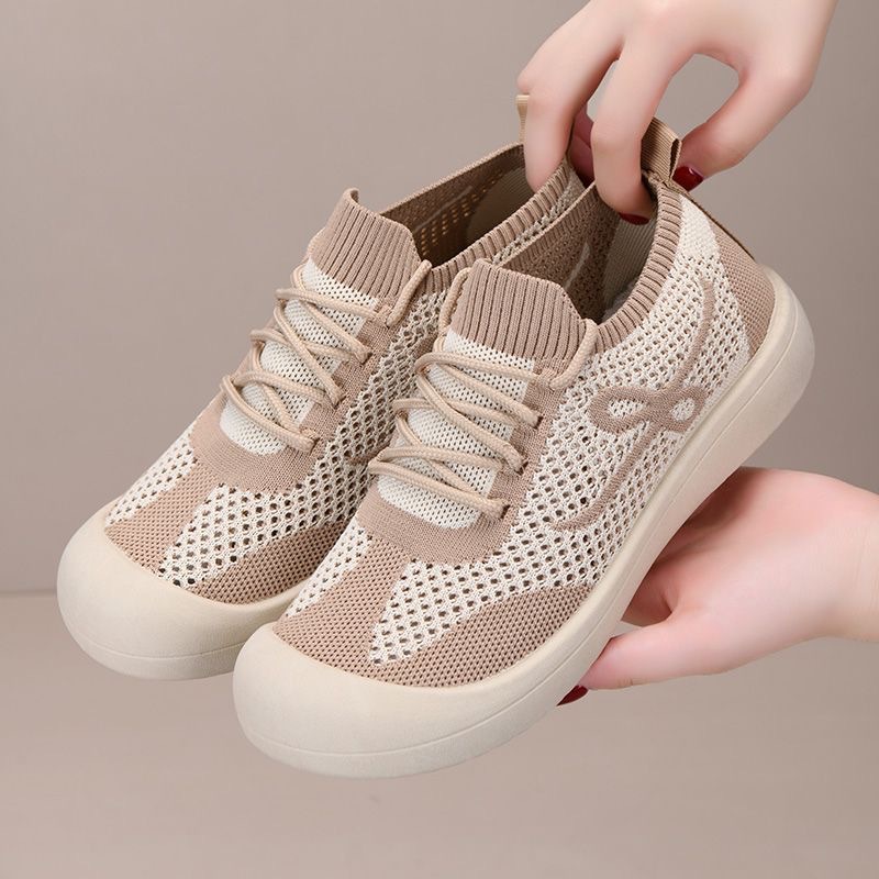 Summer New Style Fly-Knit Flat Mesh Breathable Shoes, Fashionable and Comfortable Women's Cloth Shoes, Soft Sole Non-Slip Old Beijing Mom Shoes
