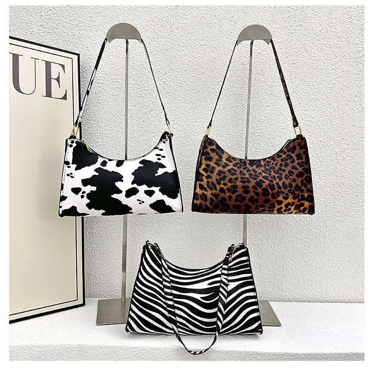New stylish large-capacity crossbody bag, casual versatile underarm bag, niche ins-style commuter shoulder handbag