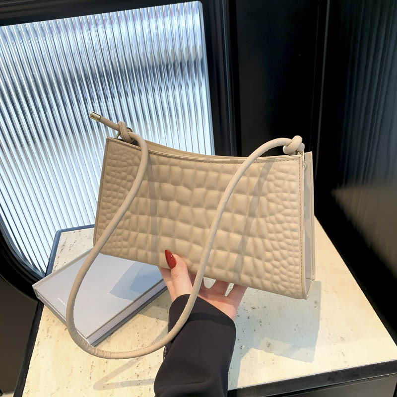 Women's 2024 New Fashionable Crocodile Pattern Shoulder Texture PU Underarm Simple and Versatile Crossbody Bag Trendy_voghion.com
