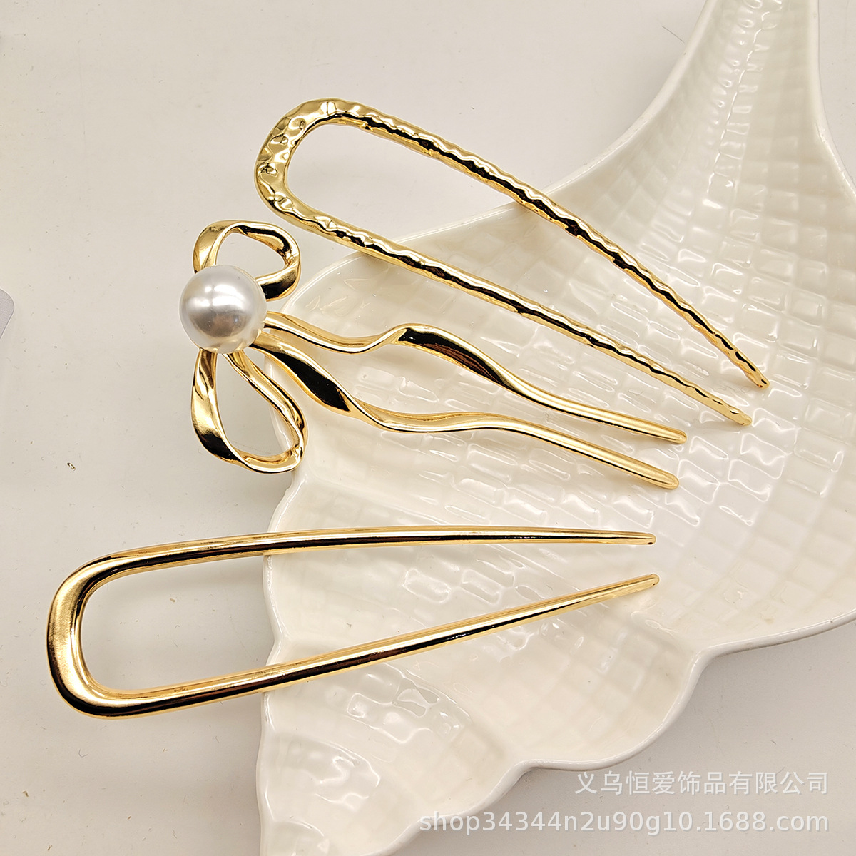 Europa y los Estados Unidos en forma de U pinzas de cabello transfronterizas oro plata aleación de pinzas de cabello horquilla de cabeza detrás de la moda bola pinzas de cabello