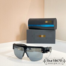 s��С�t���W�tͬ���ο�ī�R�W��INS�r�а����Ů̫����Rsrc037m