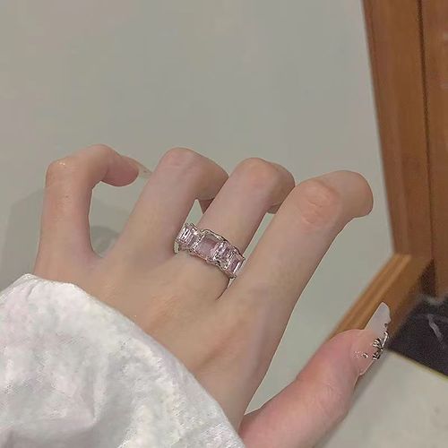 Sweet niche pink zircon ring for women, light luxury, stylish, versatile, simple set of rings, high-end design ring