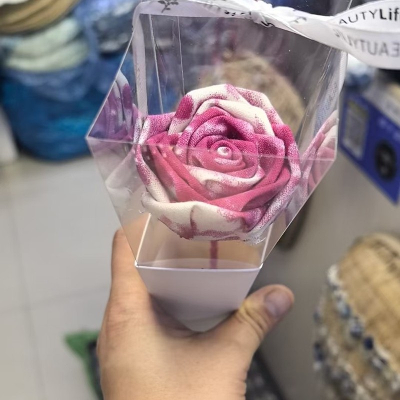 大理麗江観光手作り絞り染めバラの花をガールフレンドやカップルに愛を表現する卸売|undefined
