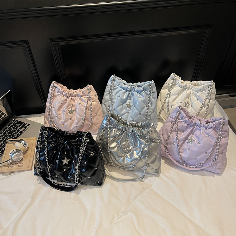 高級小型バッグレディースバッグ新しい夏のシングルショルダークロスボディバッグテクスチャ刺繍ラインダイヤモンドチェーンバッグドロップシッピング|undefined