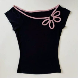 女式T恤;吊带背心;女式毛呢外套