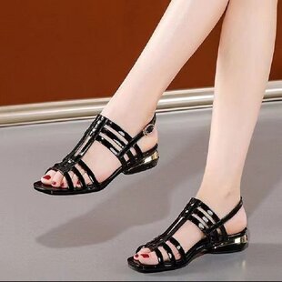 Low-heeled Sandals Women's Patent Leather Hollow Summer Women's Shoes 2022 New Style Flat-heeled Soft-soled Fashion Women's Roman Sandals