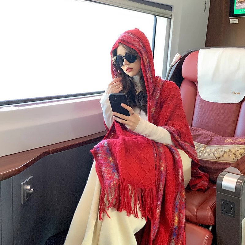 Chal de protección solar de verano para mujer 2025 nuevo estilo hebilla largo estilo étnico fotografía de viaje estilo fino playa bufanda de seda capa