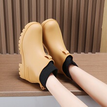 �ٴ�r�д������Ь��ˮ������ѥ͸�ⲻ���_���⹤���ڱ�ˮЬ